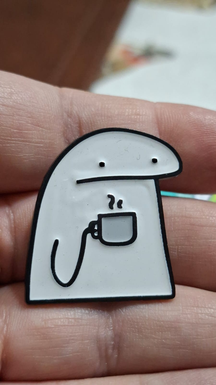 Pin Flork Tomando Café - Imagen 2
